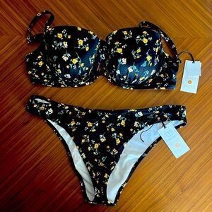 Black Flower Bikinii